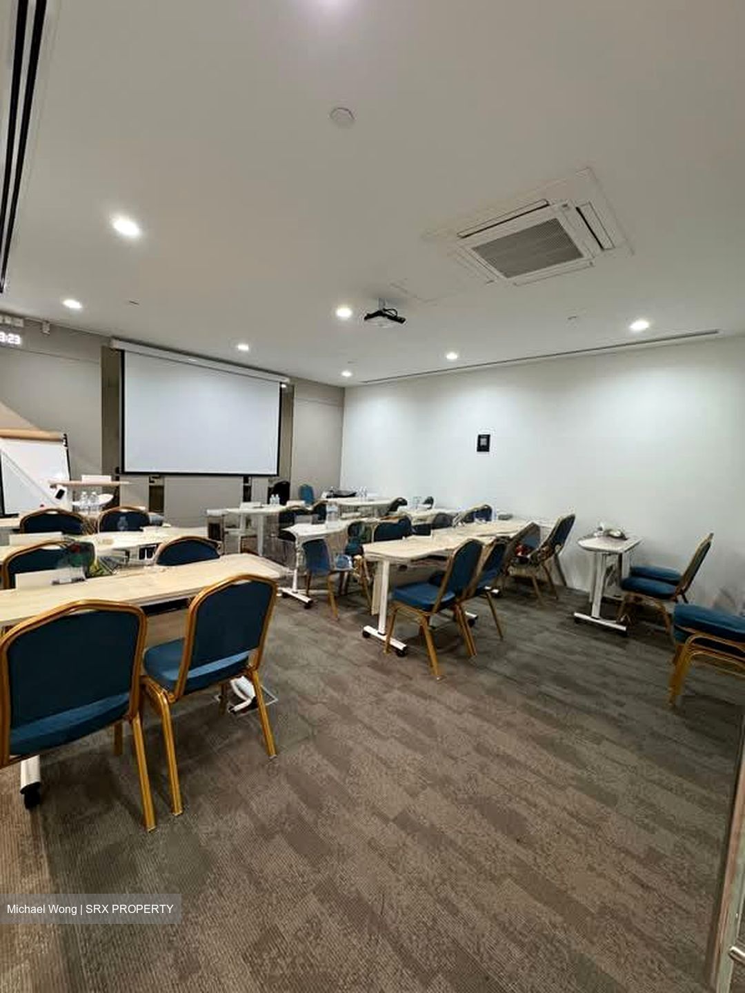 China Square Central (D1), Office #544642401